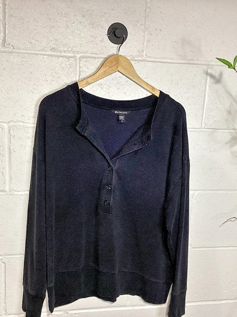 Athleta Balance Henley Sweatshirt Black Size Large
